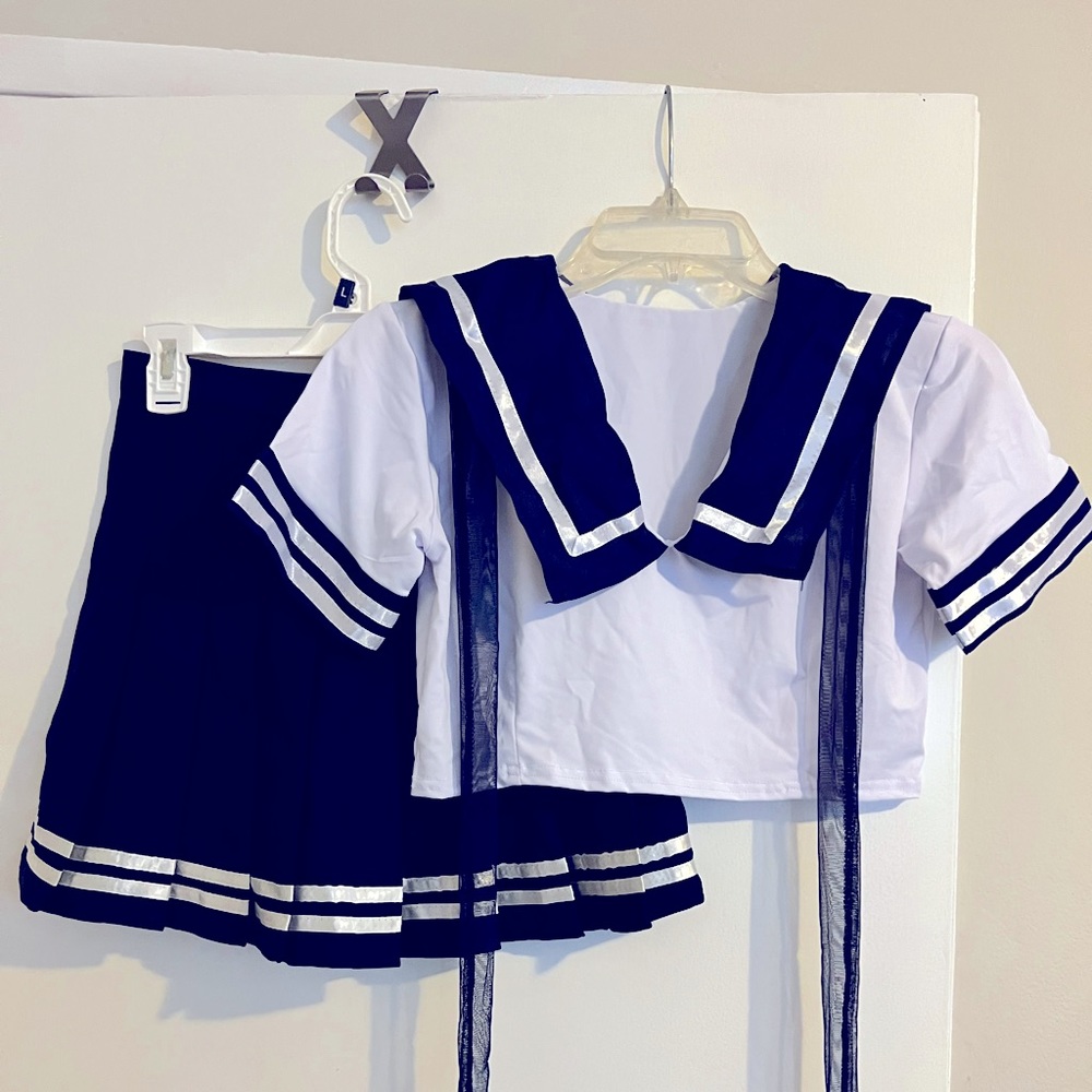 Costume
